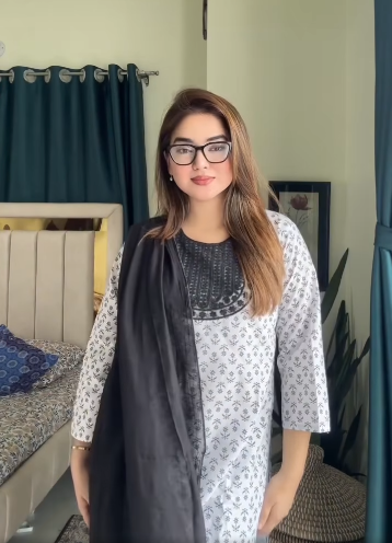 প্রিমিয়াম কটন থ্রি-পিস কালেকশন – আরাম ও স্টাইলের নিখুঁত সমন্বয়